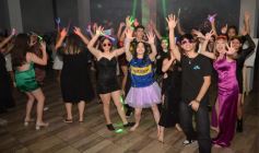 Foto de la galería: Los 15 años de Valentina Belén Kadi, en fotos la noche de fiesta y diversión que compartió en la Peña Tacuarí