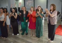 Foto de la galería: Los 15 años de Valentina Belén Kadi, en fotos la noche de fiesta y diversión que compartió en la Peña Tacuarí