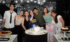 Foto de la galería: Los 15 años de Valentina Belén Kadi, en fotos la noche de fiesta y diversión que compartió en la Peña Tacuarí