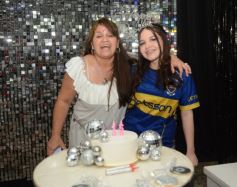 Foto de la galería: Los 15 años de Valentina Belén Kadi, en fotos la noche de fiesta y diversión que compartió en la Peña Tacuarí