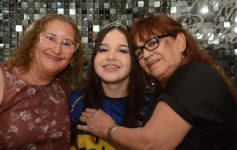 Foto de la galería: Los 15 años de Valentina Belén Kadi, en fotos la noche de fiesta y diversión que compartió en la Peña Tacuarí