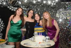 Foto de la galería: Los 15 años de Valentina Belén Kadi, en fotos la noche de fiesta y diversión que compartió en la Peña Tacuarí