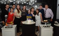 Foto de la galería: Los 15 años de Valentina Belén Kadi, en fotos la noche de fiesta y diversión que compartió en la Peña Tacuarí