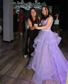 Foto de la galería: Los 15 años de Valentina Belén Kadi, en fotos la noche de fiesta y diversión que compartió en la Peña Tacuarí