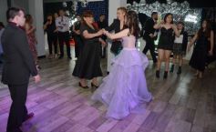 Foto de la galería: Los 15 años de Valentina Belén Kadi, en fotos la noche de fiesta y diversión que compartió en la Peña Tacuarí