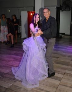 Foto de la galería: Los 15 años de Valentina Belén Kadi, en fotos la noche de fiesta y diversión que compartió en la Peña Tacuarí