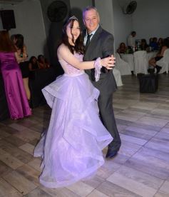 Foto de la galería: Los 15 años de Valentina Belén Kadi, en fotos la noche de fiesta y diversión que compartió en la Peña Tacuarí