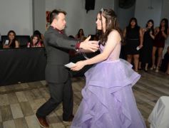 Foto de la galería: Los 15 años de Valentina Belén Kadi, en fotos la noche de fiesta y diversión que compartió en la Peña Tacuarí