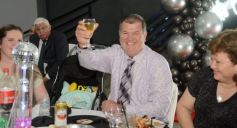 Foto de la galería: Los 15 años de Valentina Belén Kadi, en fotos la noche de fiesta y diversión que compartió en la Peña Tacuarí