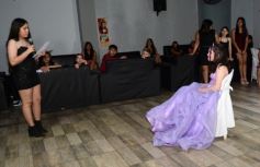 Foto de la galería: Los 15 años de Valentina Belén Kadi, en fotos la noche de fiesta y diversión que compartió en la Peña Tacuarí