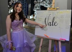 Foto de la galería: Los 15 años de Valentina Belén Kadi, en fotos la noche de fiesta y diversión que compartió en la Peña Tacuarí