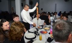 Foto de la galería: Los 15 años de Valentina Belén Kadi, en fotos la noche de fiesta y diversión que compartió en la Peña Tacuarí