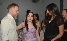 Foto de la galería: Los 15 años de Valentina Belén Kadi, en fotos la noche de fiesta y diversión que compartió en la Peña Tacuarí