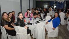 Foto de la galería: Los 15 años de Valentina Belén Kadi, en fotos la noche de fiesta y diversión que compartió en la Peña Tacuarí