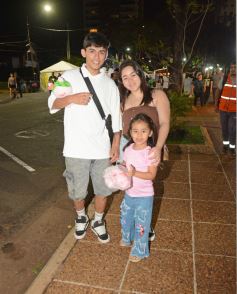 Foto de la galería: Brilla Sarita sumó su edición de primavera con salidas, gastronomía y entretenimiento familiar en el Parque Paraguayo