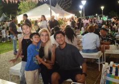 Foto de la galería: Brilla Sarita sumó su edición de primavera con salidas, gastronomía y entretenimiento familiar en el Parque Paraguayo