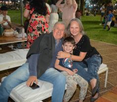 Foto de la galería: Brilla Sarita sumó su edición de primavera con salidas, gastronomía y entretenimiento familiar en el Parque Paraguayo