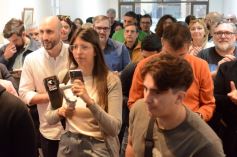 Foto de la galería: Gustavo Añibarro inauguró su Muestra "Papeles con Historia", colección inédita y aporte cultural que expone en la ciudad