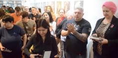 Foto de la galería: Gustavo Añibarro inauguró su Muestra "Papeles con Historia", colección inédita y aporte cultural que expone en la ciudad