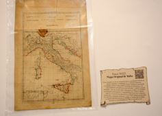 Foto de la galería: Gustavo Añibarro inauguró su Muestra "Papeles con Historia", colección inédita y aporte cultural que expone en la ciudad