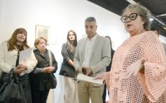 Foto de la galería: Gustavo Añibarro inauguró su Muestra "Papeles con Historia", colección inédita y aporte cultural que expone en la ciudad