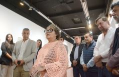 Foto de la galería: Gustavo Añibarro inauguró su Muestra "Papeles con Historia", colección inédita y aporte cultural que expone en la ciudad