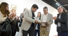 Foto de la galería: Gustavo Añibarro inauguró su Muestra "Papeles con Historia", colección inédita y aporte cultural que expone en la ciudad