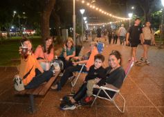 Foto de la galería: Brilla Sarita sumó su edición de primavera con salidas, gastronomía y entretenimiento familiar en el Parque Paraguayo