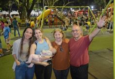 Foto de la galería: Brilla Sarita sumó su edición de primavera con salidas, gastronomía y entretenimiento familiar en el Parque Paraguayo