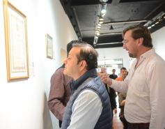 Foto de la galería: Gustavo Añibarro inauguró su Muestra "Papeles con Historia", colección inédita y aporte cultural que expone en la ciudad