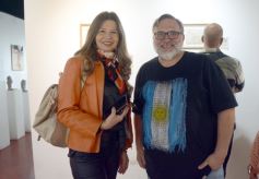 Foto de la galería: Gustavo Añibarro inauguró su Muestra "Papeles con Historia", colección inédita y aporte cultural que expone en la ciudad