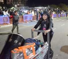 Foto de la galería: Está en marcha la fiesta: de la 1ra noche cumplida y hay más de toda la energía y alegría que trae la Estudiantina 2025