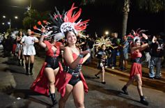 Foto de la galería: Está en marcha la fiesta: de la 1ra noche cumplida y hay más de toda la energía y alegría que trae la Estudiantina 2025