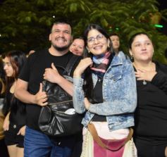 Foto de la galería: Está en marcha la fiesta: de la 1ra noche cumplida y hay más de toda la energía y alegría que trae la Estudiantina 2025