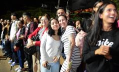 Foto de la galería: Está en marcha la fiesta: de la 1ra noche cumplida y hay más de toda la energía y alegría que trae la Estudiantina 2025