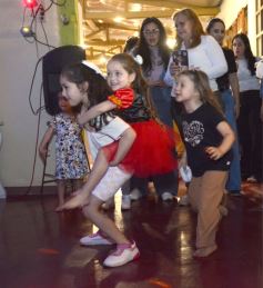 Foto de la galería: Los 5 años de Regina Victoria Nielsen: toda la alegría y diversión en una tarde de juegos y muchos amigos