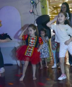 Foto de la galería: Los 5 años de Regina Victoria Nielsen: toda la alegría y diversión en una tarde de juegos y muchos amigos