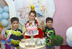 Foto de la galería: Los 5 años de Regina Victoria Nielsen: toda la alegría y diversión en una tarde de juegos y muchos amigos