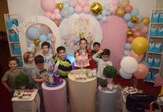 Foto de la galería: Los 5 años de Regina Victoria Nielsen: toda la alegría y diversión en una tarde de juegos y muchos amigos