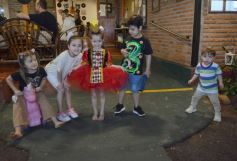 Foto de la galería: Los 5 años de Regina Victoria Nielsen: toda la alegría y diversión en una tarde de juegos y muchos amigos