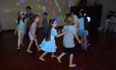 Foto de la galería: Los 5 años de Regina Victoria Nielsen: toda la alegría y diversión en una tarde de juegos y muchos amigos