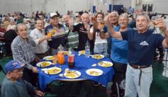 Foto de la galería: A las glorias del fútbol misionero: reencuentro, distinciones y emoción en el homenaje que tuvieron por su día