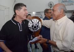 Foto de la galería: A las glorias del fútbol misionero: reencuentro, distinciones y emoción en el homenaje que tuvieron por su día