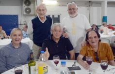 Foto de la galería: A las glorias del fútbol misionero: reencuentro, distinciones y emoción en el homenaje que tuvieron por su día