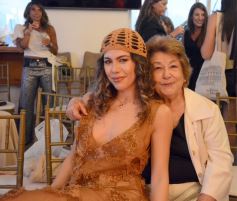 Foto de la galería: Boutique Encantos puso cita con la celebración y solidaridad compartiendo sus 15 años junto a la moda en la ciudad