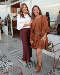 Foto de la galería: Boutique Encantos puso cita con la celebración y solidaridad compartiendo sus 15 años junto a la moda en la ciudad