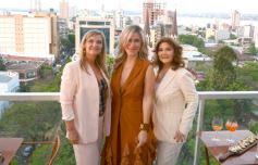 Foto de la galería: Boutique Encantos puso cita con la celebración y solidaridad compartiendo sus 15 años junto a la moda en la ciudad