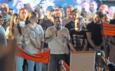 Foto de la galería: La Renovación llamó a acompañar con el voto al compromiso, gestión y misionerismo en el cierre de campaña en Posadas