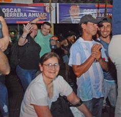 Foto de la galería: La Renovación llamó a acompañar con el voto al compromiso, gestión y misionerismo en el cierre de campaña en Posadas