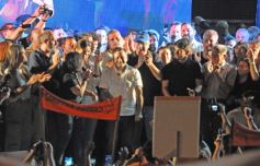 Foto de la galería: La Renovación llamó a acompañar con el voto al compromiso, gestión y misionerismo en el cierre de campaña en Posadas